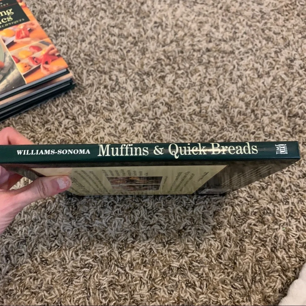Williams Sonoma Muffins & Quick Bread Recipes